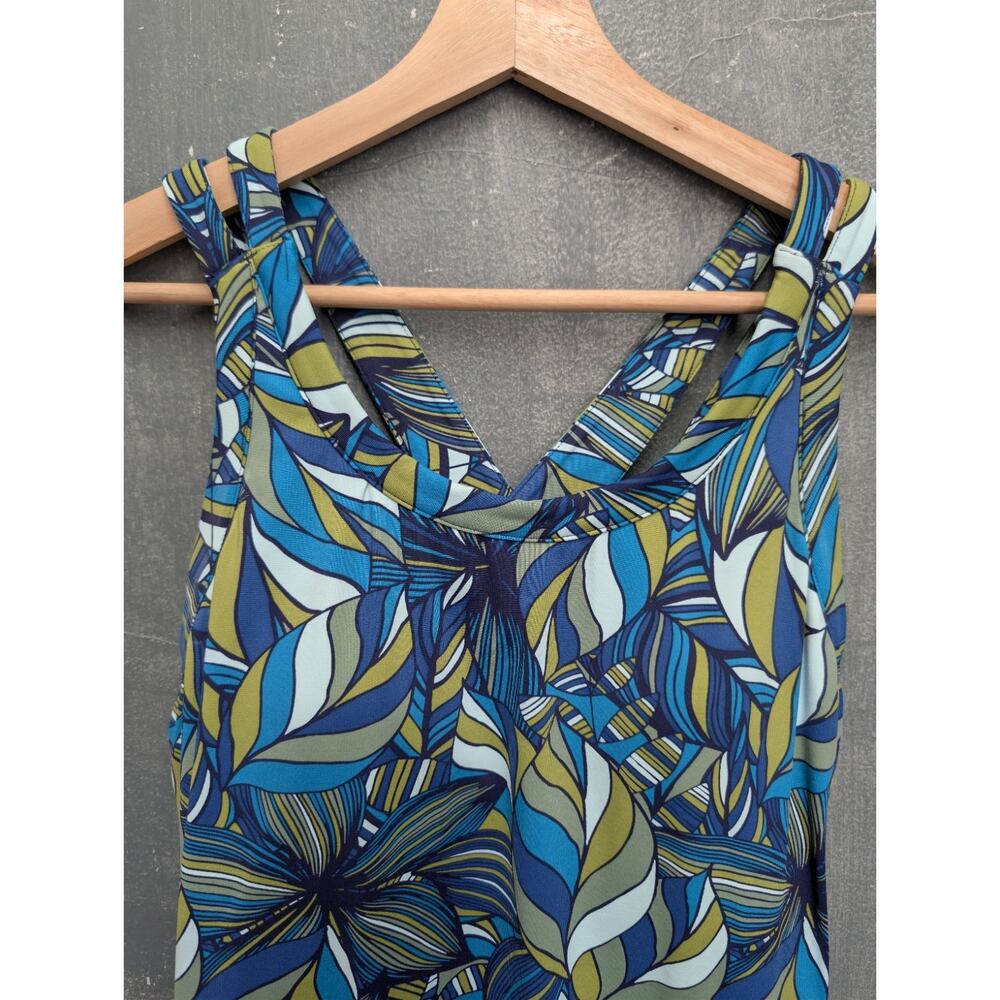 Title Nine womens size M Daring pocket Athletic dress Built In Bra Racerback - Picture 2 of 9